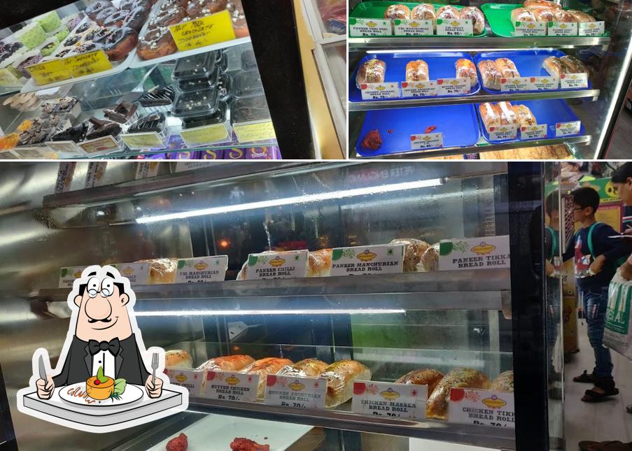 Food at Breadkraft Hot Roll Lokhandwala