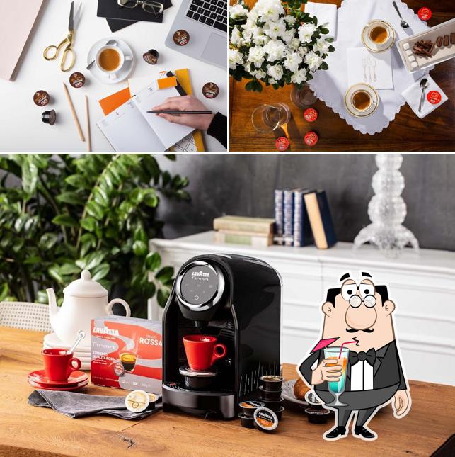 Goditi un drink dal menu