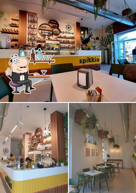 Gli interni di Spikkio bar