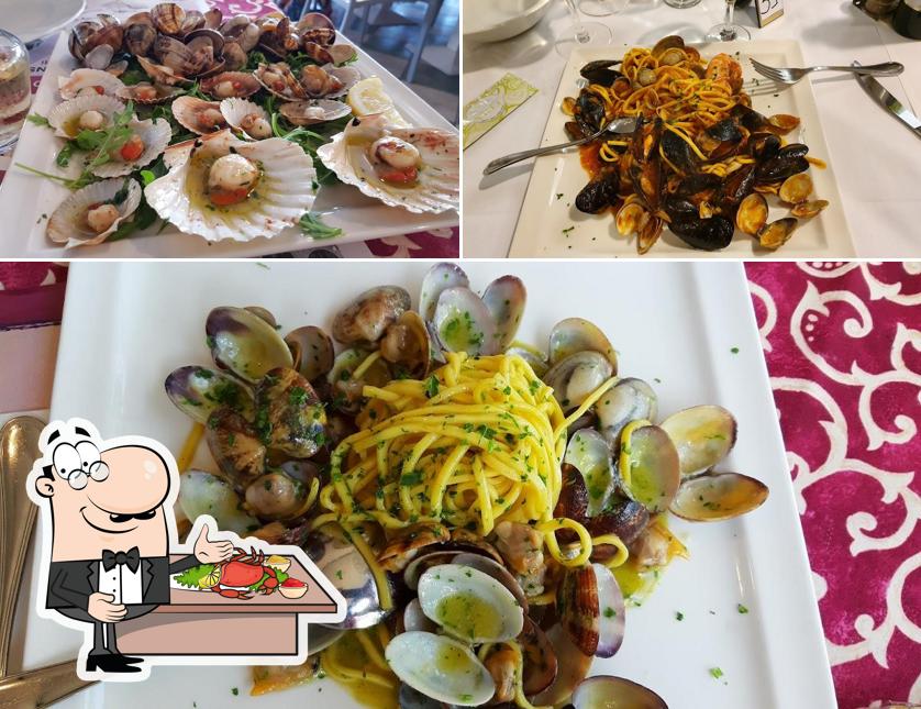 I clienti di Ristorante Al Campiello possono gustare diversi prodotti di cucina di mare