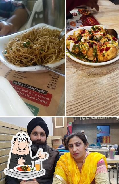 Meals at Raju Fast Food