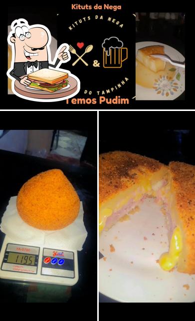 Sanduíches de queijo grelhado em Kituts da Nega & Point do Tampinha