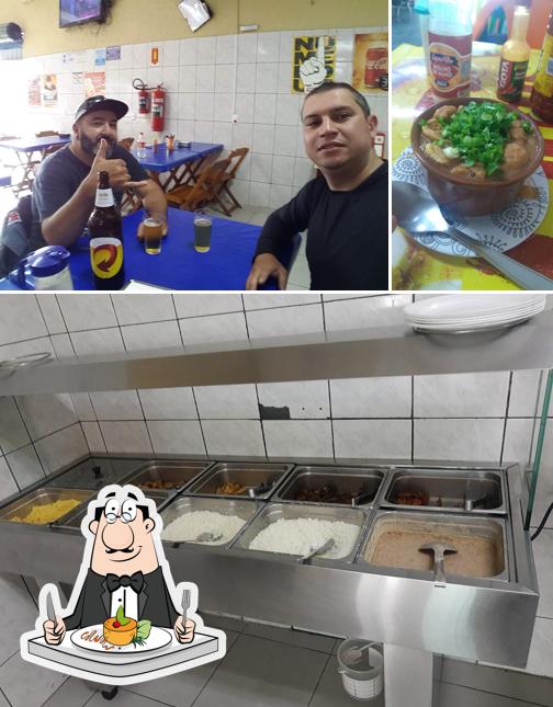 O Barba Bar e Restaurante se destaca pelo comida e interior