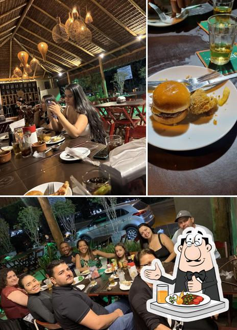 A foto do Terrua 87 Bar & Cozinha Rodízio e Open bar Feijoada Sertanejo e Pagode’s comida e exterior