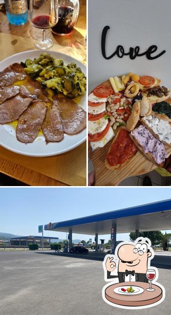 Ristorante "da quelle Citte" si caratterizza per la cibo e esterno