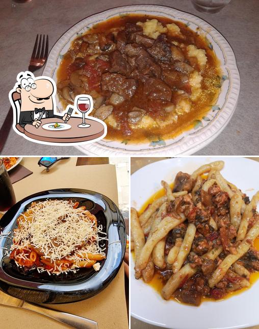 Cibo al Trattoria La Pentolaccia Zafferana Etnea