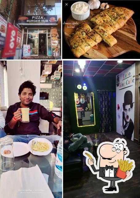 Order fries at Pizza & burger hub