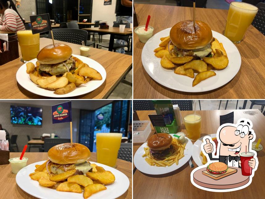 Experimente um dos hambúrgueres servidos no Novo Sabor Lanches Rápidos