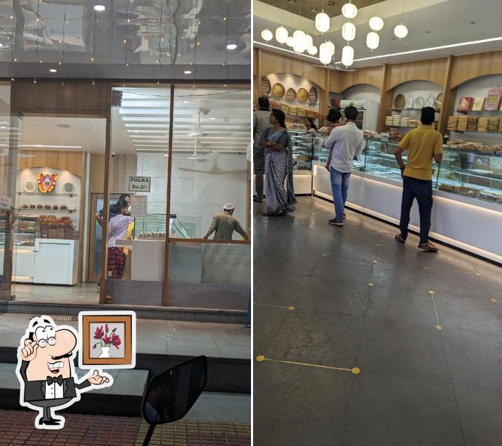 Check out how Rasapurna curry point looks inside