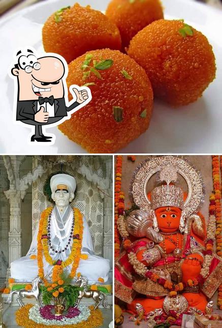 See the pic of Shriom Bikaneri Namkeen Bhandar