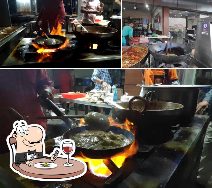 The restaurant's food and exterior