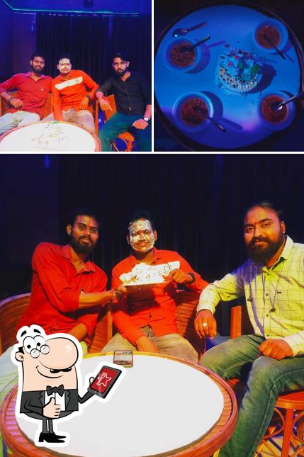 Look at this picture of Boss cafe