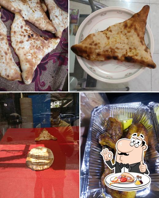 Pick pizza at Afghani Roti Point نقطة روتي الأفغانية