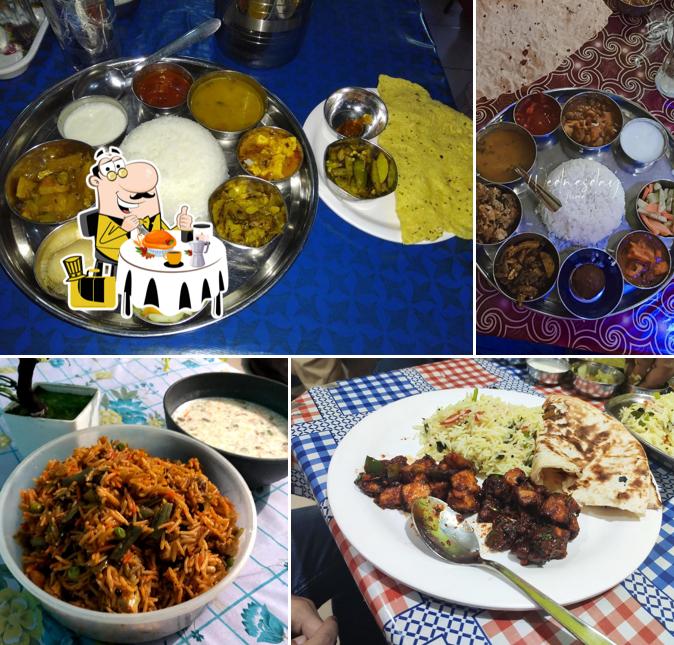 Food at ANANDALOKE RESTAURANT