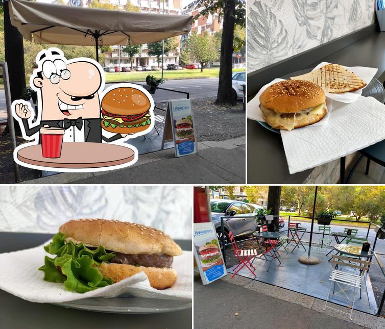 Prenditi un hamburger a IQOS PARTNER - Coffee & More Tabaccheria Ricevitoria, Torino