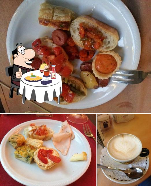 Piatto di formaggi al Caffè Università