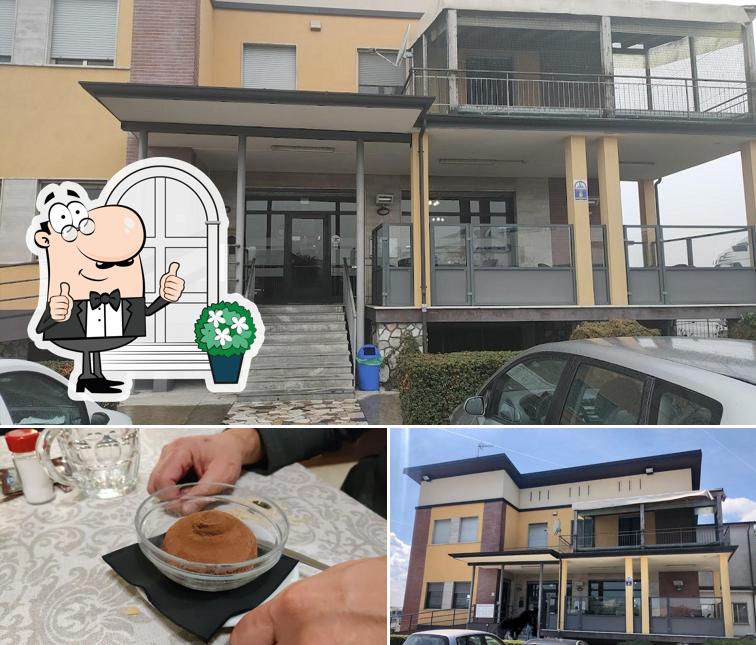 Tra le diverse cose da Ristorante Buratti si possono trovare la esterno e cibo