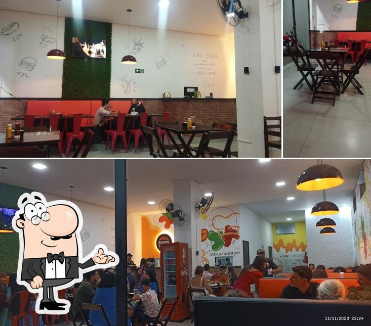 O interior do Burger 481