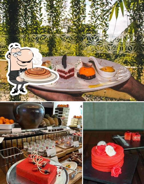 Look at this photo of Comida-Double Tree by Hilton Goa