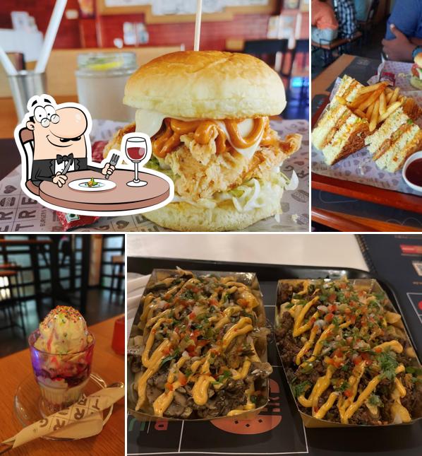 Pulled pork sandwich at Burger Tree