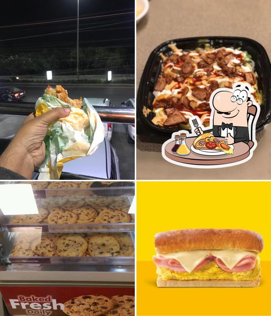 Order pizza at Subway Banjara Hills