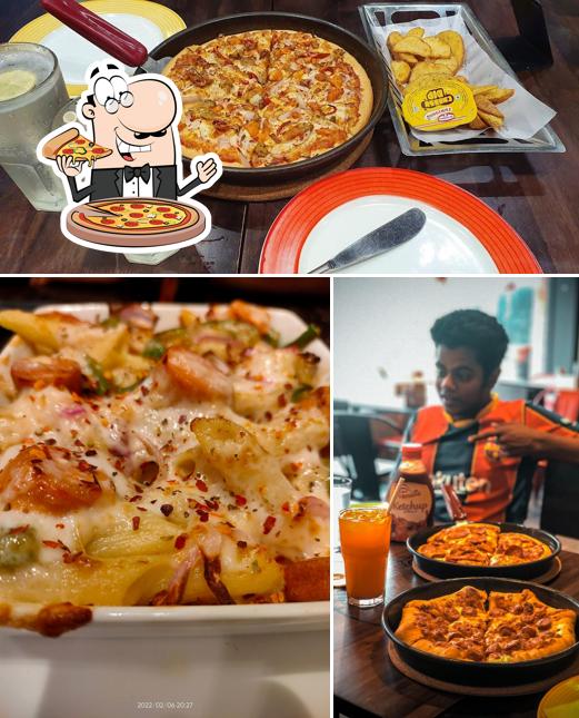 Order pizza at Pizza Hut Nagercoil, Kanyakumari