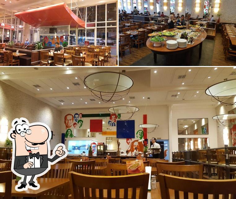 O interior do Restaurante America Paulista