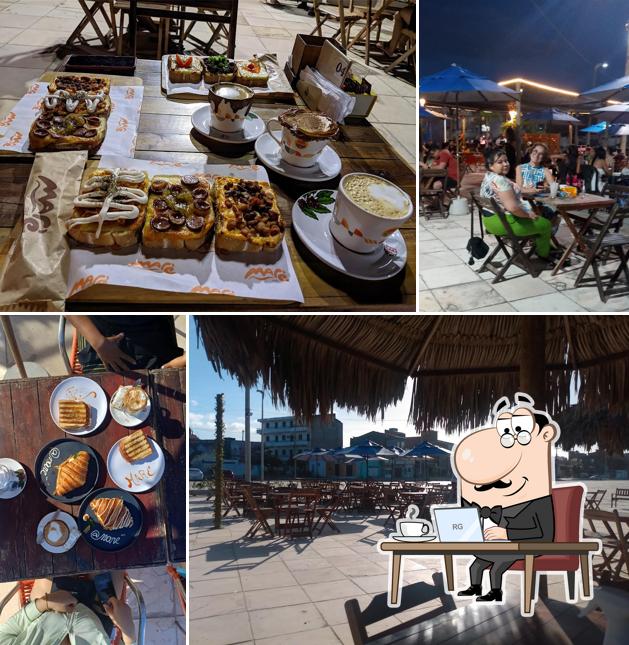 O interior do Maré Café