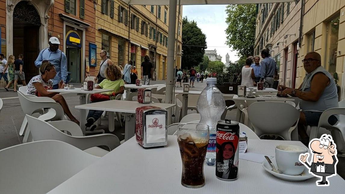 Gli interni di Caffè Corso Garibaldi 134