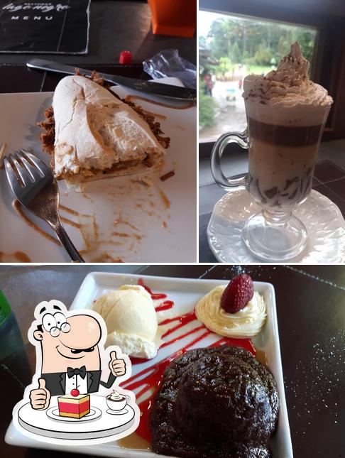 Black Lake Restobar serve uma variedade de pratos doces