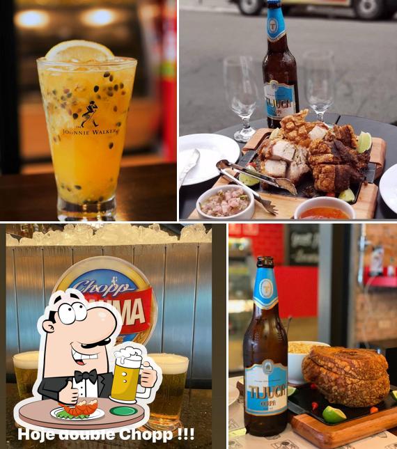 Peça um copo de cerveja leve ou escura