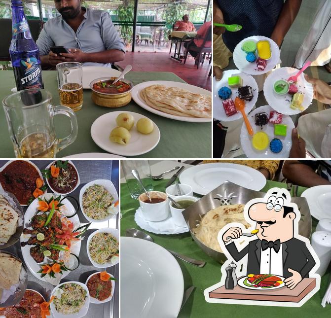 Food at Contour Backwaters Hotel Resort & Convention Centre