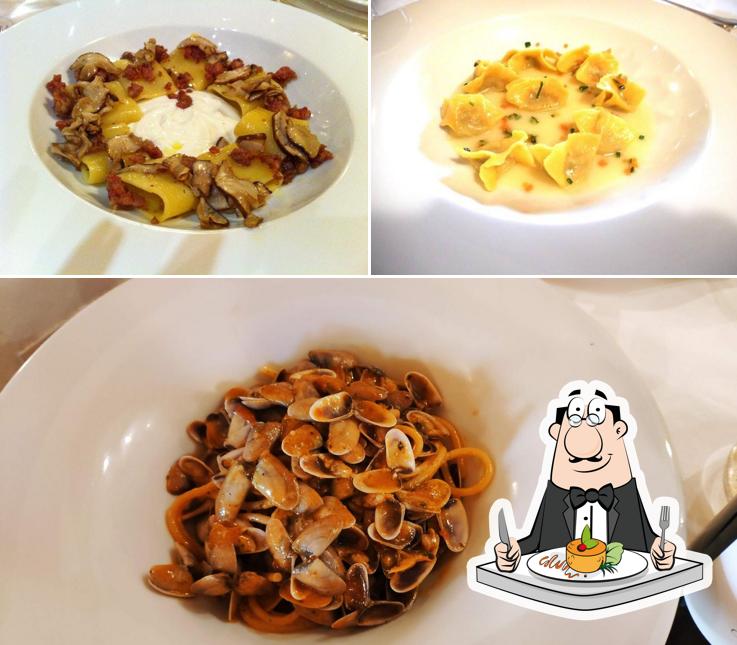 Platti al Ristorante Canapone Grosseto, specialità di pesce fresco e carni italiane, due forchette Michelin