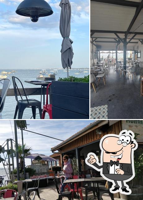 L'intérieur de Cabane 24 degustation Huîtres Téchoueyres