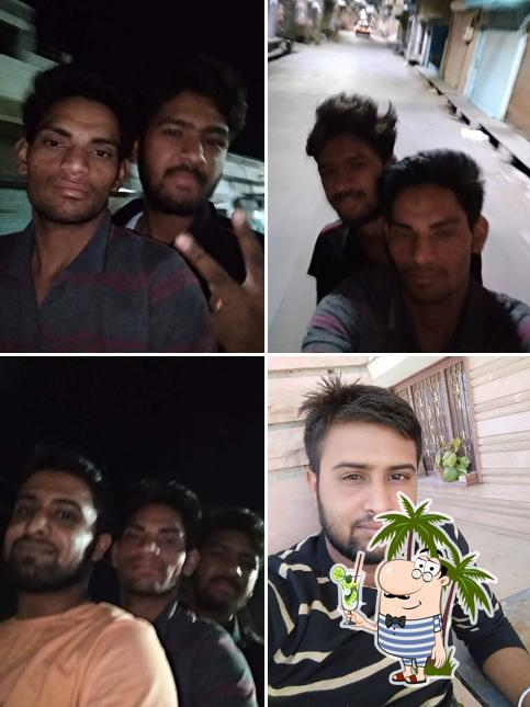 Here's a photo of Arora chat bhandar