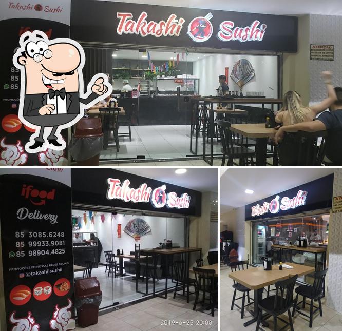 O interior do Takashi Sushi