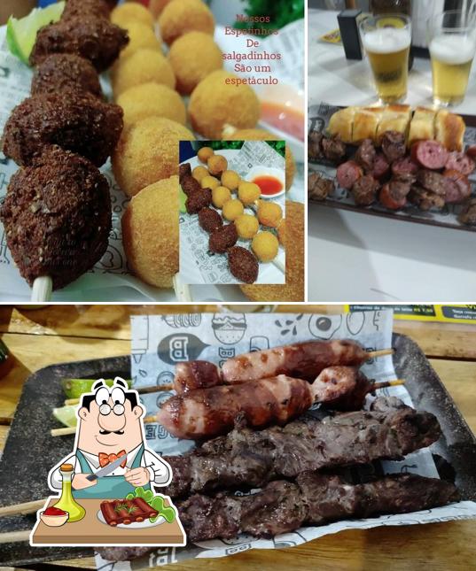 Costelas de porco em Lion Espetinhos