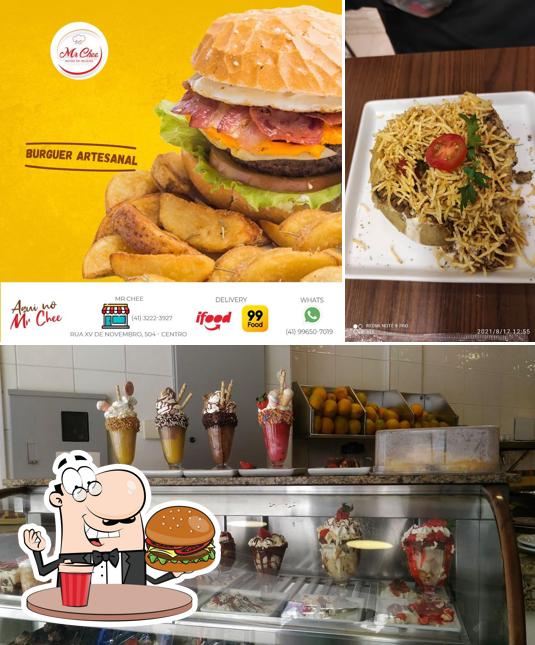 Hambúrguer em Mr. Chee - Café da manhã, Almoço e Lanches