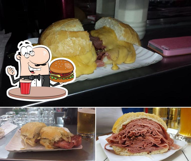 Os hambúrgueres do Bar Do Mané irão satisfazer uma variedade de gostos