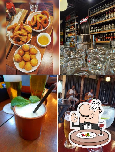 Comida em Bar Serafim