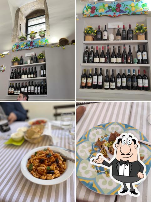 Dai un'occhiata agli interni di Osteria Ricotta & Co mangiare di casa