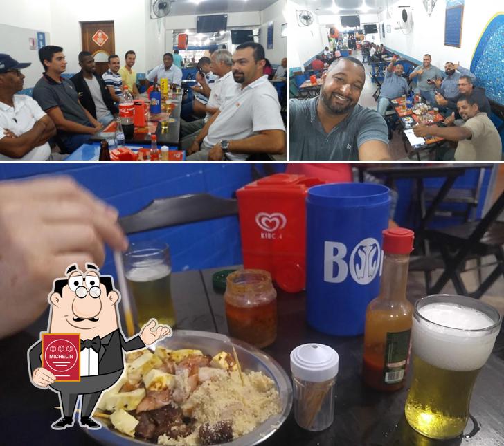 See this picture of Bar do Lú