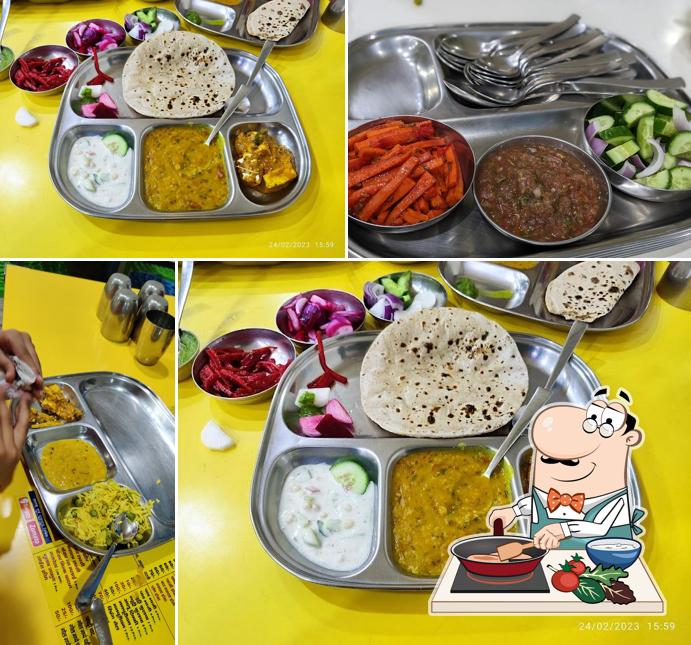 Chicken curry at Khatu Ji Vaishnu Dhaba