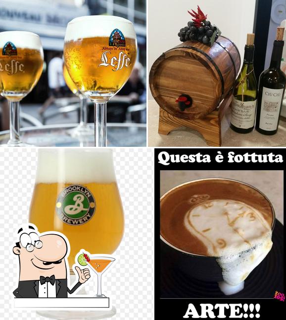 Goditi un drink dal menu