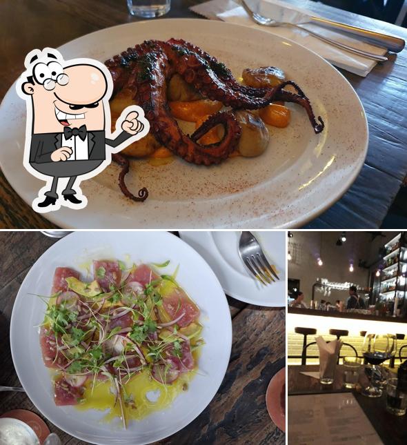 O interior do Teus Restaurante Bar