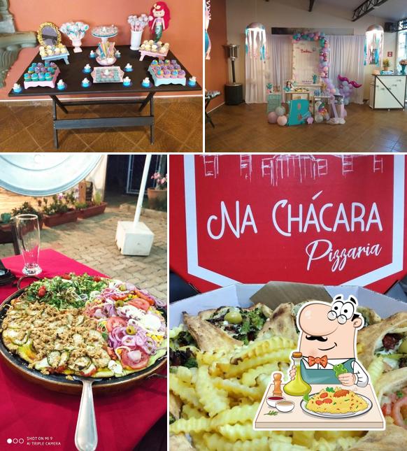 Entre diferentes coisas, comida e interior podem ser encontrados a Na Chácara Pizzaria
