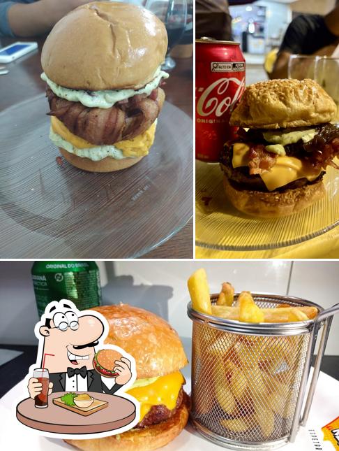 Delicie-se com um hambúrguer no Papo Reto Espetaria & Hamburgueria