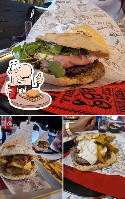 Prova un hamburger a Rum 48