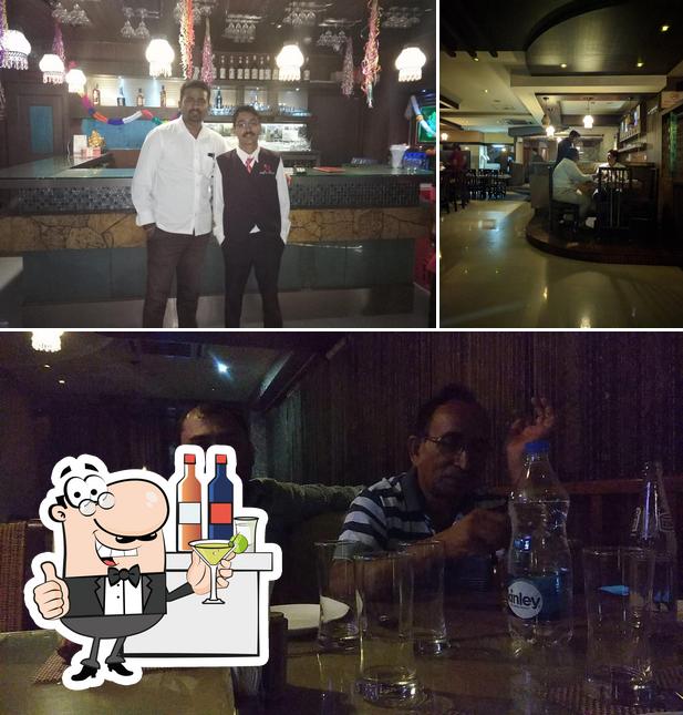 Look at this pic of SIP and Dine