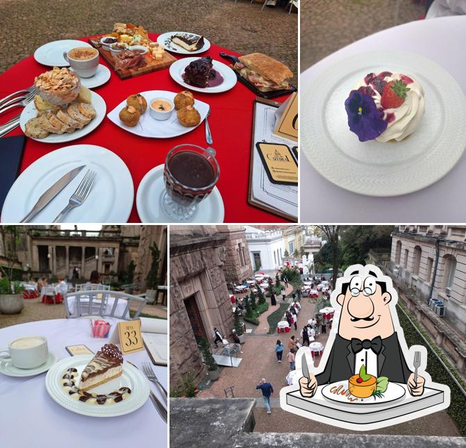 Comida em Café da Catedral